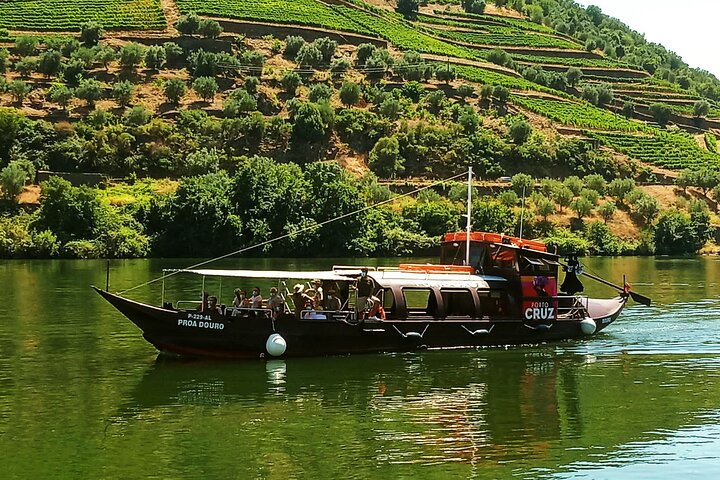 a small boat in a body of water